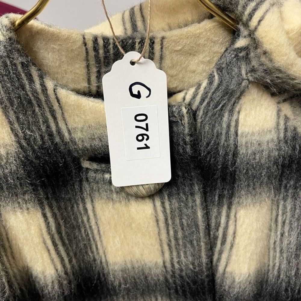 Marshall Fields & Co Vintage Coat With Attached Scarf 3/4 Sleeve Plaid - Picture 11 of 11